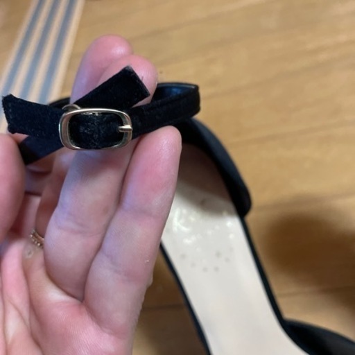 ピンヒール　室内試し履き程度
