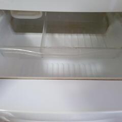 シャープ、冷凍冷蔵庫２〜３人家族用あげます。３０４リットルの画像