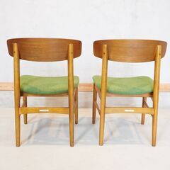 人気のkarimoku60(カリモク60) Tチェア/グリーン2脚セットです。柔らかなフォルムのレトロで愛らしいデザインは北欧スタイルにもオススメのダイニングチェアです♪DF210