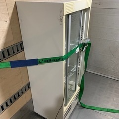 東京都内どこへでも持って行きます！業務用冷蔵ショーケースの画像