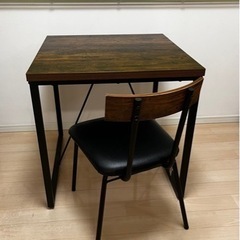明日まで受付　ニトリ　ダイニングテーブル+イス
