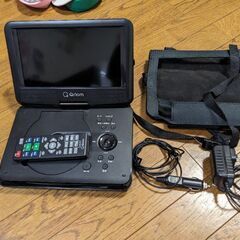 ポータブルdvdプレイヤー　カー用品