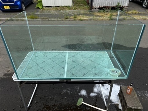 頼む持って行ってくれ届けるよー値下げ❗️❗️1200✖️600✖️600発送しますよ！！