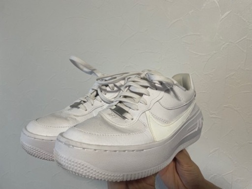 NIKE スニーカー 25cm