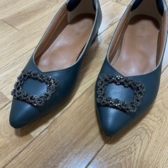 ベネビス　パンプス25センチ