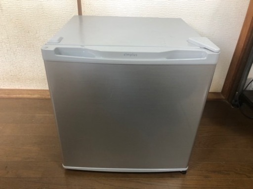 2021年製小型冷凍庫