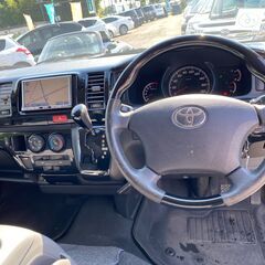 自社ローンあり！ガソリン100リットルプレゼント✨ワンオーナー！綺麗✨社外パーツ多数✨トヨタ★ハイエース★スーパーGL★2000cc★5人乗り★の画像