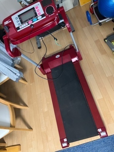 ランニングマシン他トレーニング器具一式