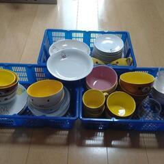 景品でもらったお椀お皿ミッフィーなど