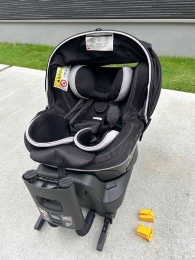 美品　ISOFIX チャイルドシート　エールべべ