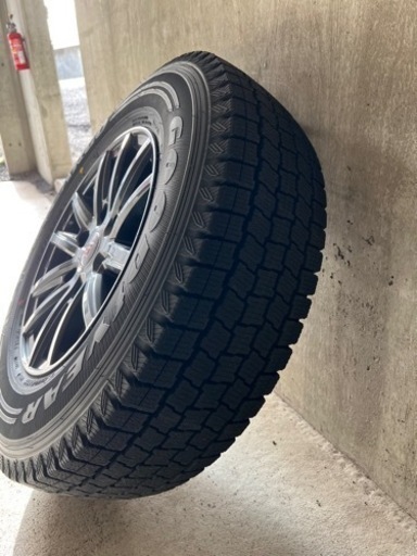 GOOD YEAR ICENAVI  195/80R15 スタッドレスタイヤ、ホイール4本セット