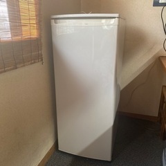 日立　冷凍庫　あげます