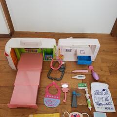 ぽぽちゃん救急車の画像