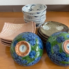 食器セットの画像