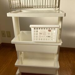 収納家具3点あげます。お譲りする方が決まったので問い合わせ頂いた方に、この場を借りてお詫び申し上げます。の画像