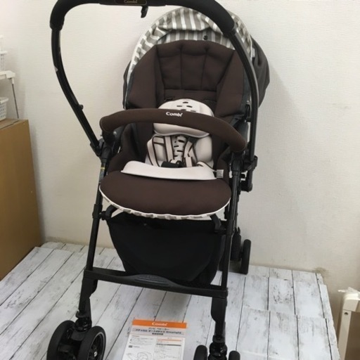 コンビ メチャカル オート4キャス Simplight エッグショック