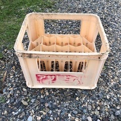 ビールケーススタンド