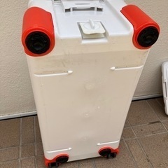 クーラーボックス(キャスター付き) 35Lシマノ(SHIMANO) スペーザ ライト(SPAZA LIGHT) 350 LC-035J レッドホワイトの画像