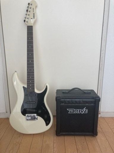 (決まりました)エレキギター(ストラトキャスター)&アンプセット