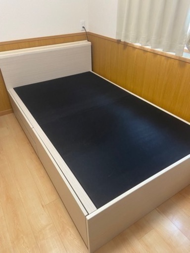 ニトリ セミダブルベッドフレーム 大容量収納付き