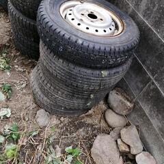 軽バン、タイヤ