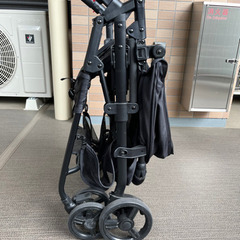 【お値下げ】ベビーカー　B型ベビーカー  折りたたみ二つ折りの画像