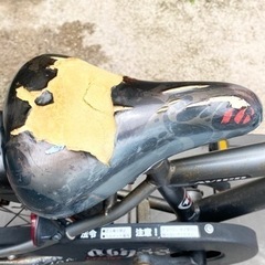 16インチ 男の子用 自転車 補助輪付き 破損有りの画像