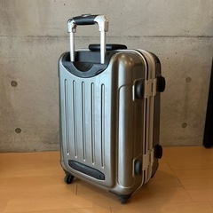 [あげます] キャリーケース　GRIFFIN LANDの画像