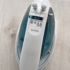 TOSHIBA スチームアイロンの画像
