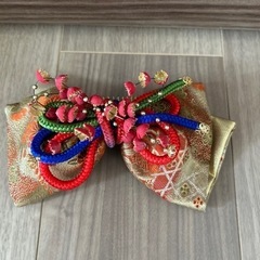 七五三用のヘアアクセサリーの画像
