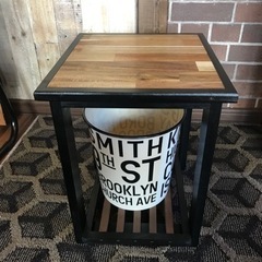 オシャレサイドテーブル残り1個の画像