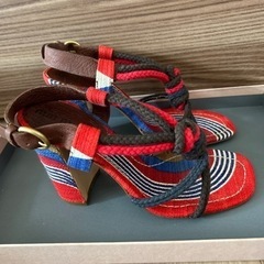 miu miu サンダル　(size  35 1/2)の画像