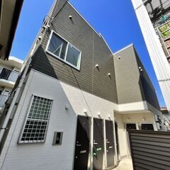 🉐初期費用５万円🙂築浅ＢＴ別で家賃５９０００円♪新宿へ１２分の野...