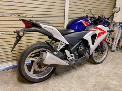 ホンダ　CBR250R 配送可能　支払いは現金or振り込み　も可能