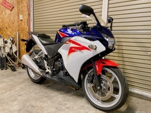 ホンダ　CBR250R 配送可能　支払いは現金or振り込み　も可能