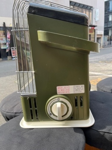 カセットガスストーブ　イワタニ極暖