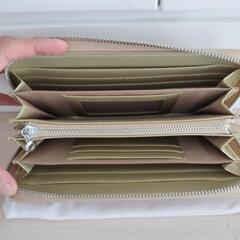 新品未使用品　長財布　ファスナーの画像