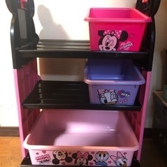交渉中　ミニーちゃんおもちゃ整理棚、吊りネット収納、おもちゃのテ...