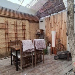 キルギスで和菓子、洋菓子店の店長