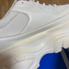 厚底　白スニーカー　未使用の画像
