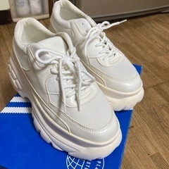 厚底　白スニーカー　未使用