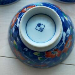 未使用品茶碗3つの画像