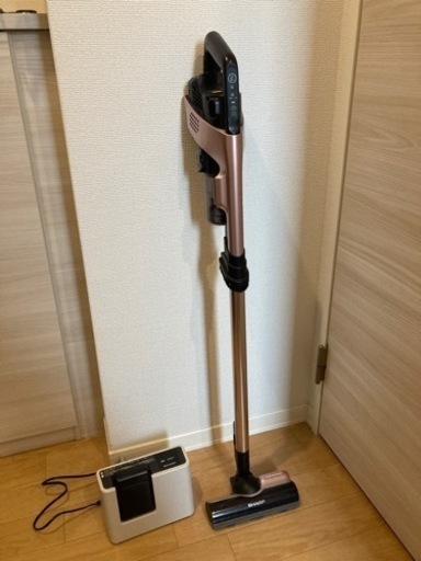 【美品】SHARP スティック掃除機(バッテリー充電器、バッテリー2つ付き)
