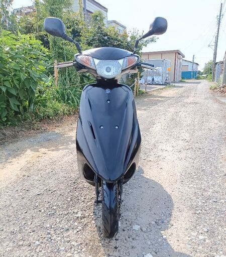 とても良いエンジン。 スズキ (V50 )(Address )。 シートカバーは新品です。 エンジンオイルは新品です。