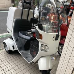 ジャイロキャノピーTA0３ ４サイクルリアボックス付き現役バイク...