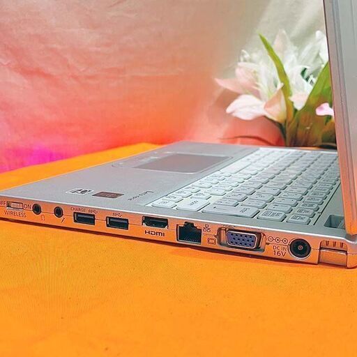◆タッチパネル搭載 軽量 Let's note◆かばんに入れてね◆ 製造番号：6FKSA33243