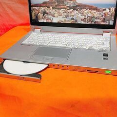 ◆タッチパネル搭載 軽量 Let's note◆かばんに入れてね◆ 製造番号：6FKSA33243の画像