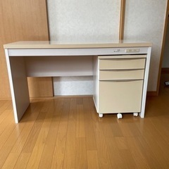 デスク