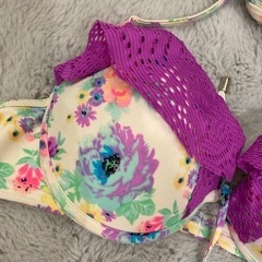 ビキニ　パープル　花柄　の画像