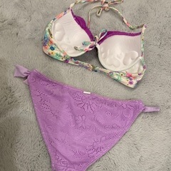 ビキニ　パープル　花柄　の画像